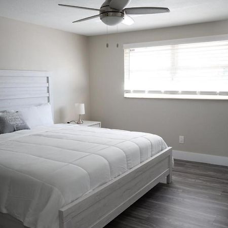 Hosting New Villa Tampa Exterior photo